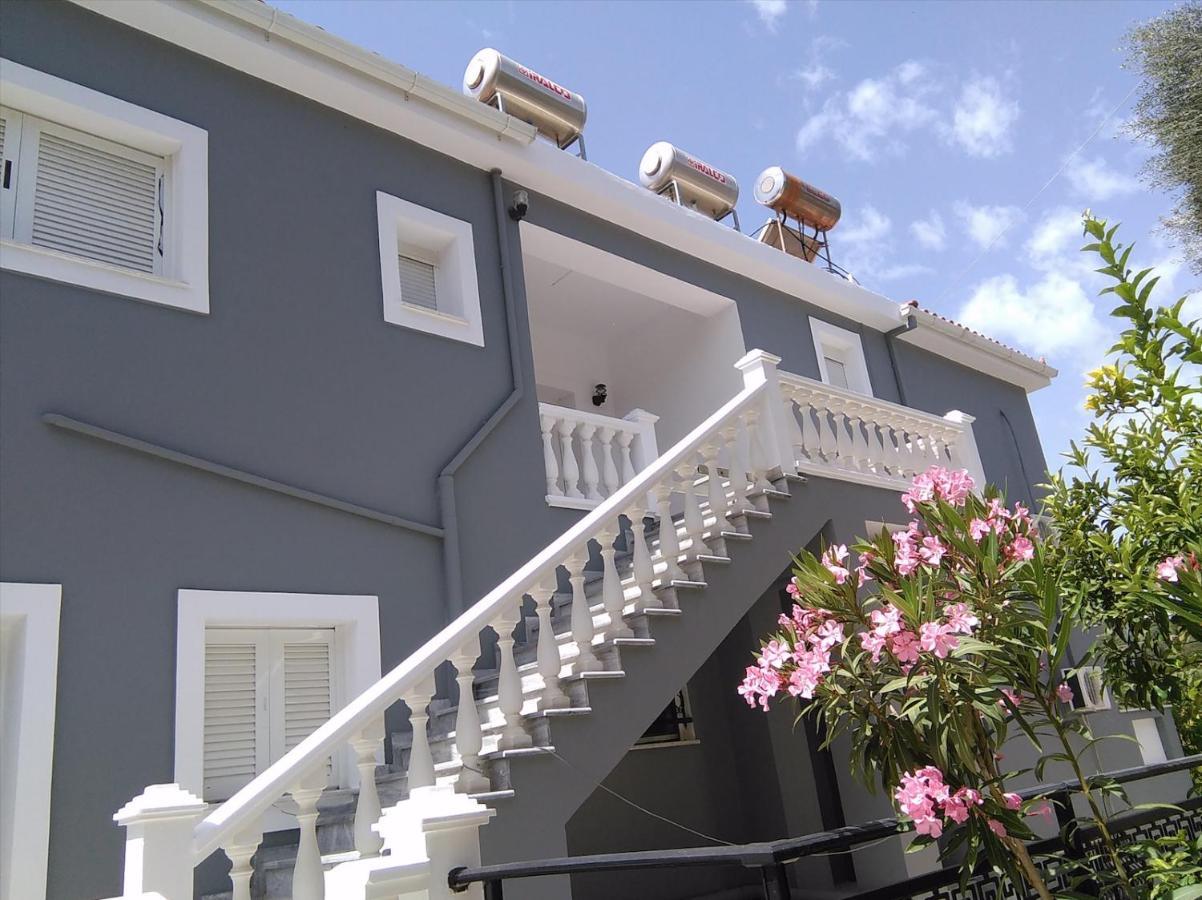 Villa Karras 피타고레이오 외부 사진